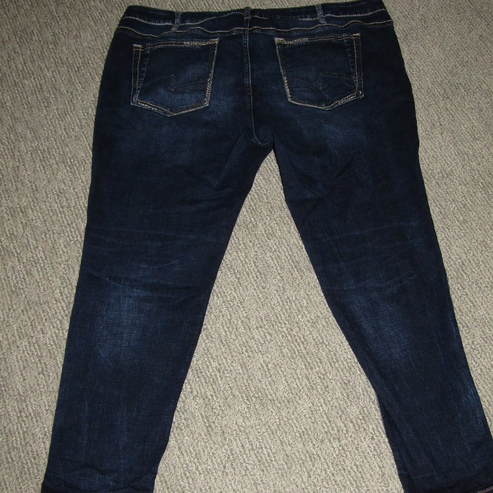 Silver Jeans Suki SKINNY Size 24 X 29 Plus Size Dark Wash Jeans